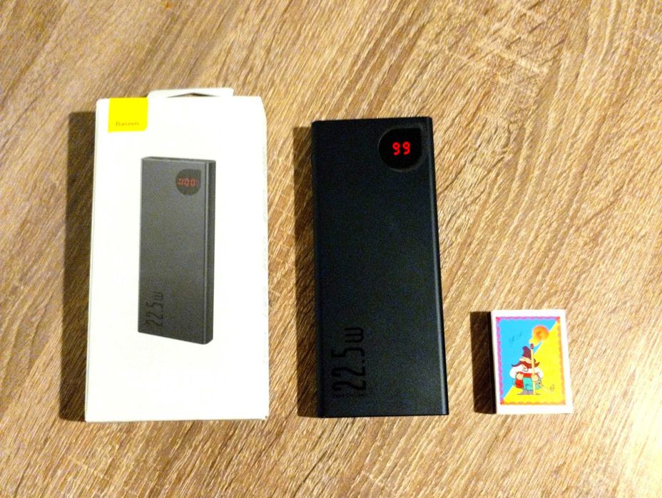 Компактний PowerBank Baseus 22Вт преміум корпус