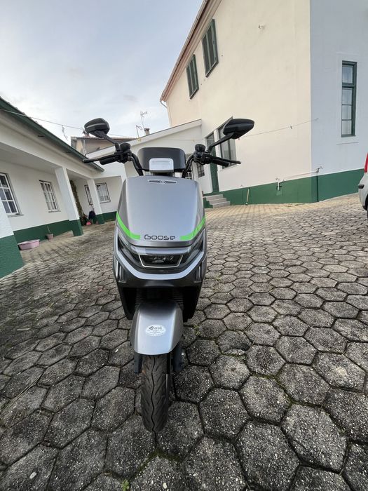 Mota eletrica goose fox cinzenta