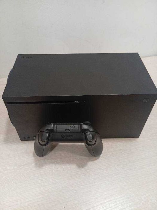 Ігрова консоль Microsoft Xbox Series X 1Tb
