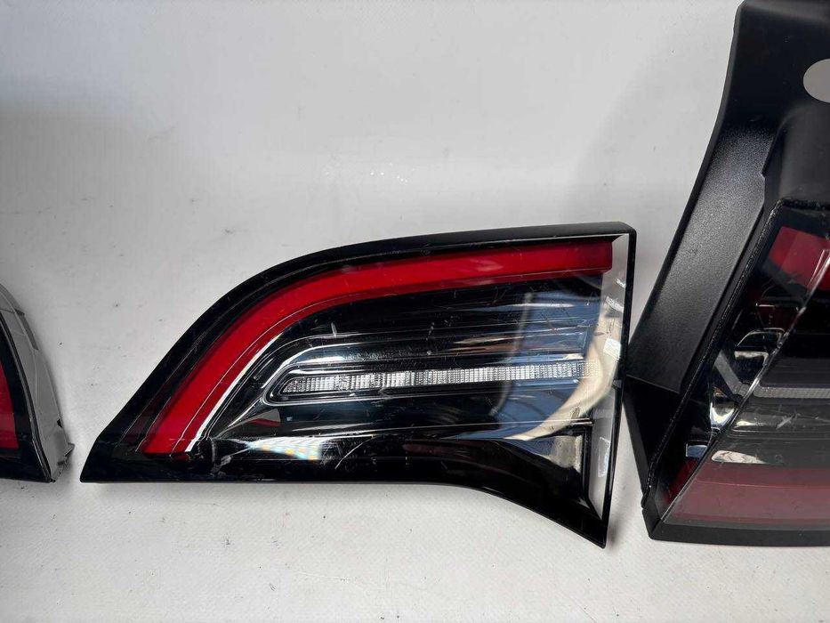 фонари комплект Tesla Model 3/Y GLOBAL СЛОВАКИЯ