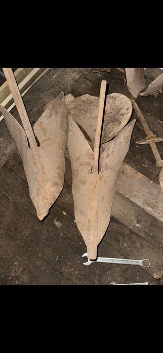 Продам плуги вживані