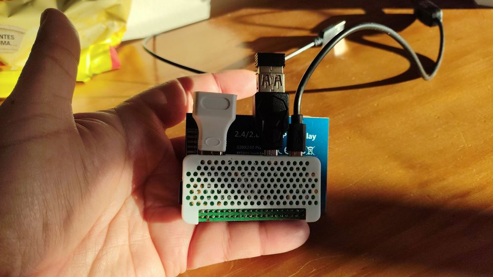 Raspberry Pi 2 W with pins64286505683202122