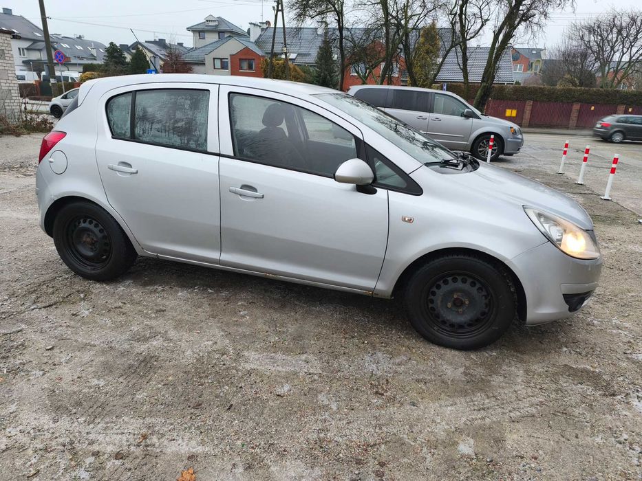 Opel Corsa D 1.3 CDTI 2009 ważne opłaty