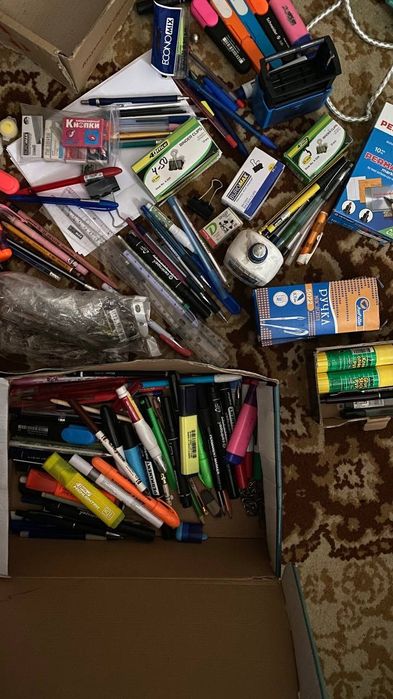 Канцелярія літом або окремо