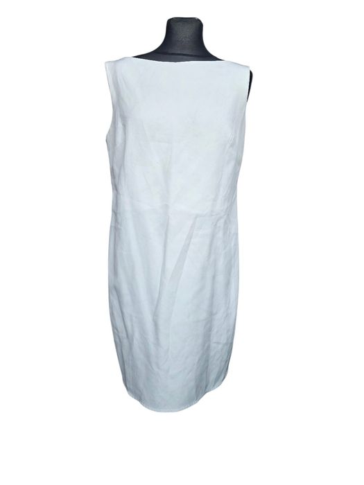 Sukienka lekko trapezowa