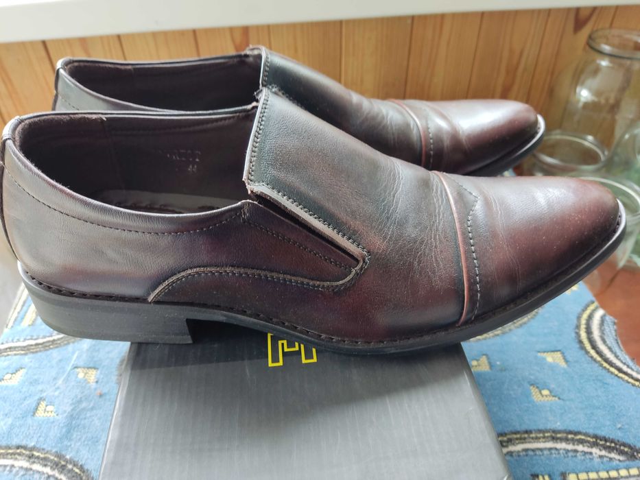 Взуття, туфлі шкіряні