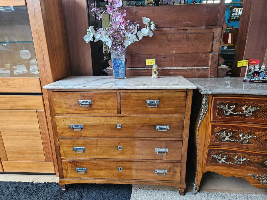 Cómoda antiga em madeira e tampo em pedra - óptimo estado geral