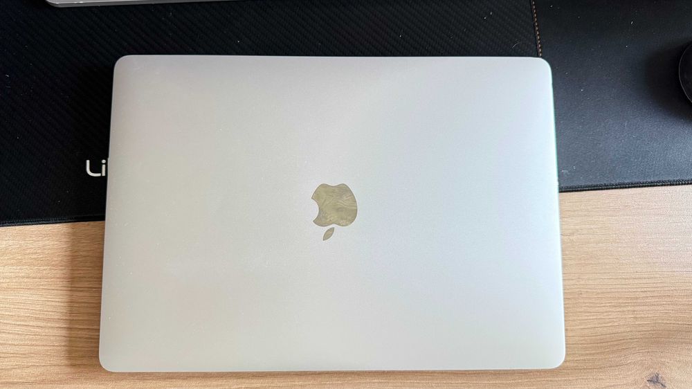 MacBook Pro 13" M1 (2020) 16GB / 256GB - bateria 88%