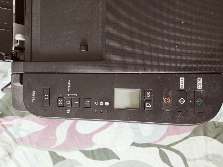 Impressora multifunções Canon.