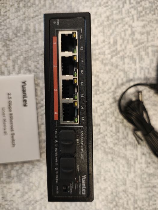 Switch sieciowy YuanLey YS25-0402 4x 2.5Gbps 2x 10G SFP+ NOWY