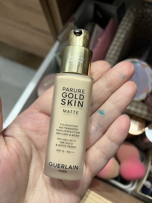 Podklad guerlain rezerwacja dla Karoliny