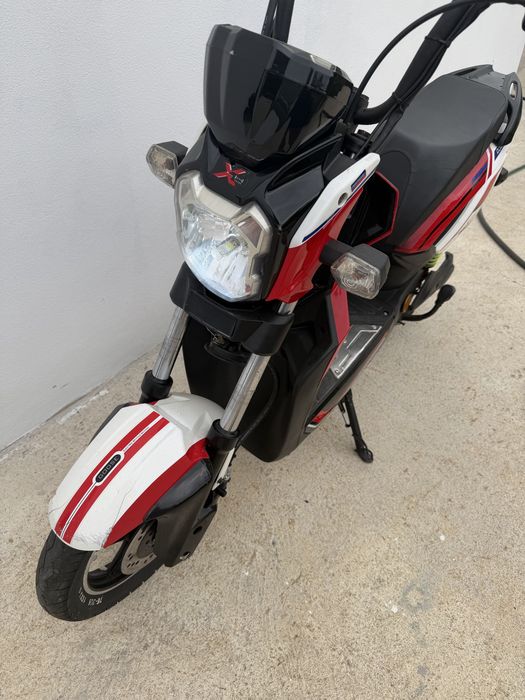 Demop scooter eletrica usada