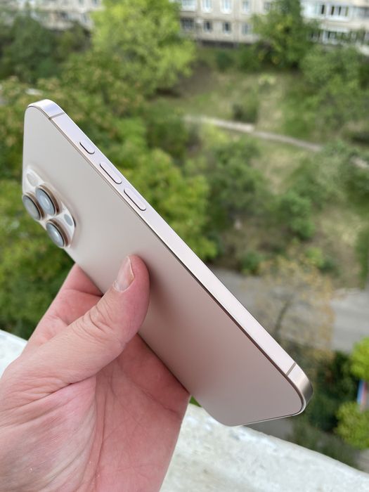 Продам IPhone 16 PRO MAX 256 Neverlock