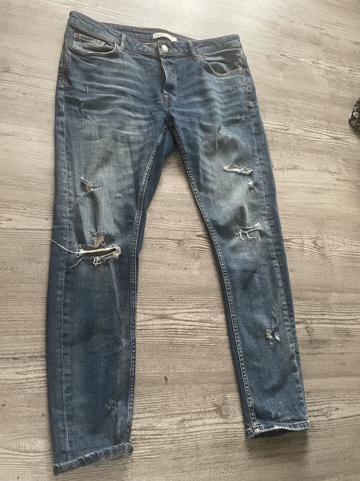 Dżinsy z dziurami męskie Zara