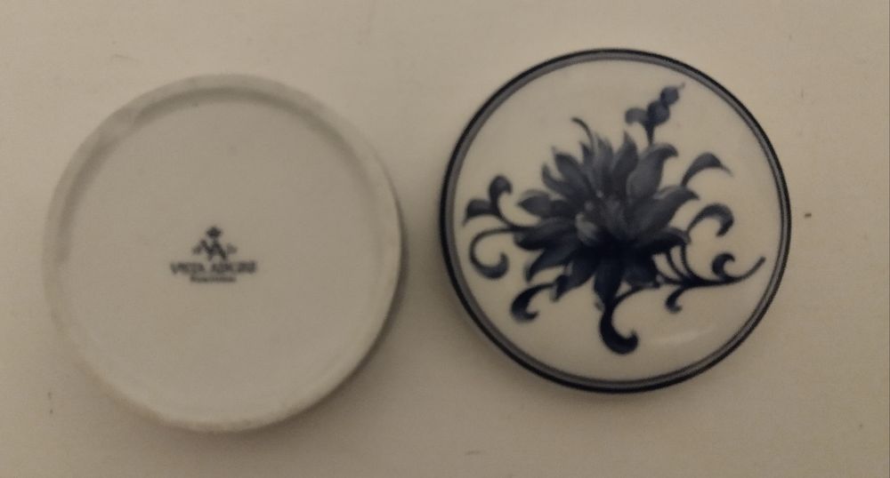 Caixa de porcelana da coleção Regaleira da Vista Alegre