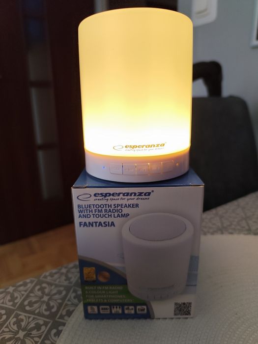 Głośnik Esperanza Bluetooth z radiem i lampka dotykową