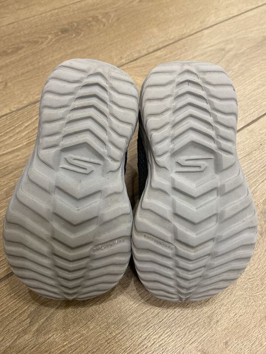 дитячі кросівки skechers 23 розмір
