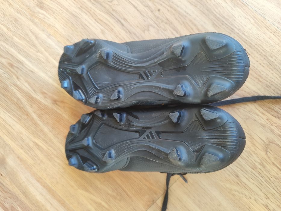 Buty piłkarskie adidas