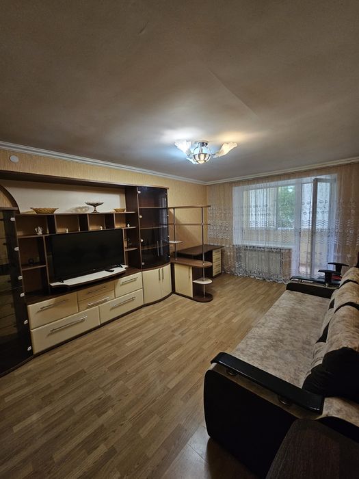 Затишна двокімнатна квартира від власника!