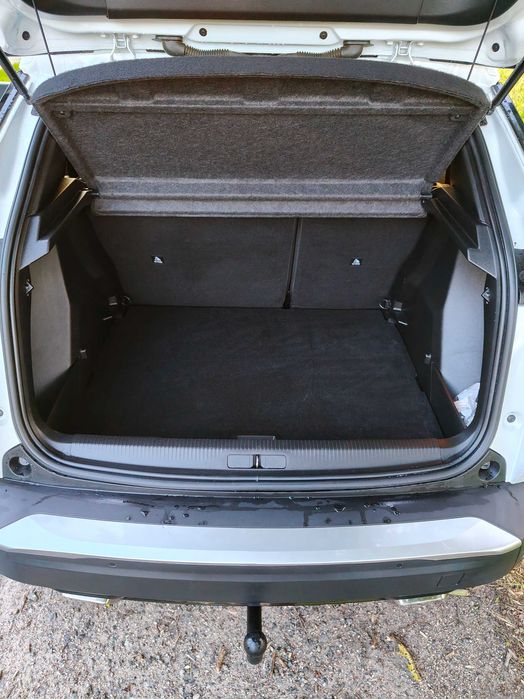 Peugeot 2008 Allure Pack S&S Virtual cockpit Kamera 360Navi
