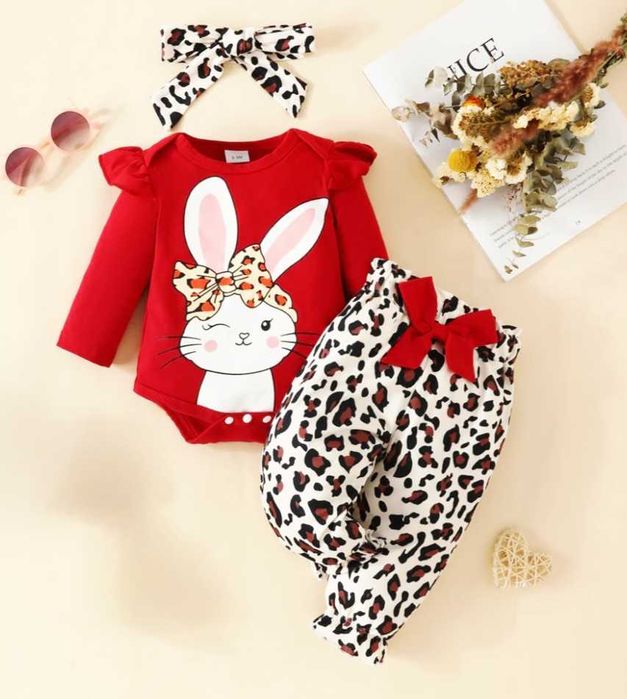 Komplecik z króliczkiem