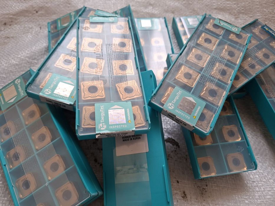 Твердий сплав Т5К10, волока ВК15, пластини ВК8