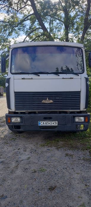 Маз самосвал в доброму стані