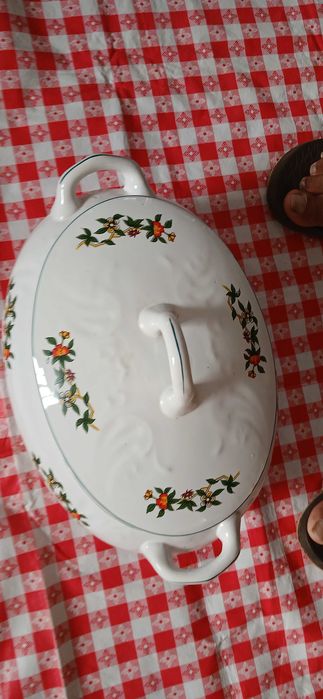 Terrina de sopa antiga