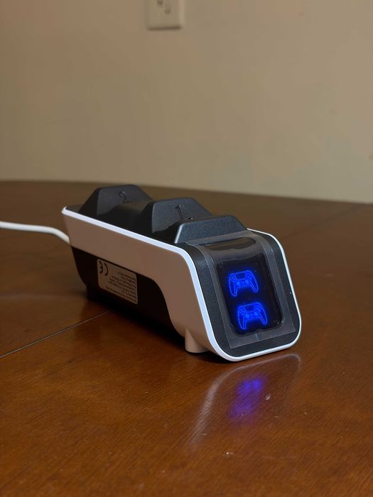 Зарядна станція для геймпадів PS5 DualSense