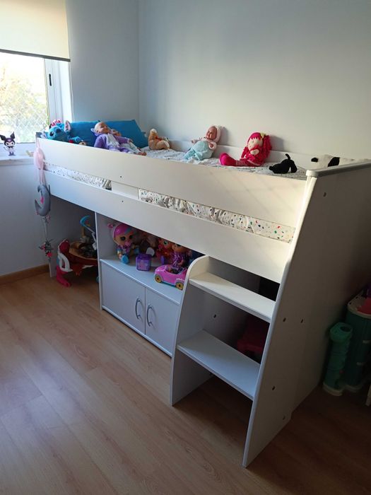 Cama de criança alta