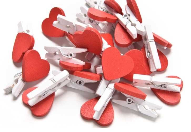 Conjunto de 20 Molas Decorativas em Forma de Coração