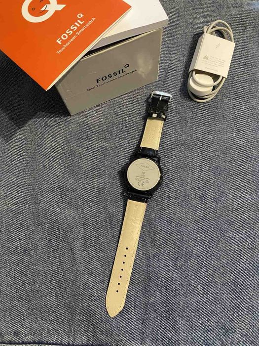 Смарт-часы Fossil FTW2103 смарт-годинник