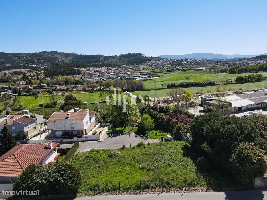 Apartamento T1 à venda com terraço de 60 m² e piscina