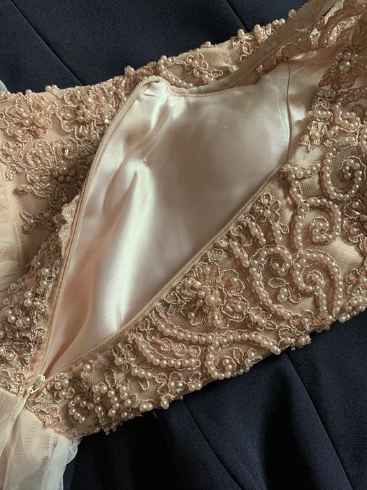 Сукня на випускний