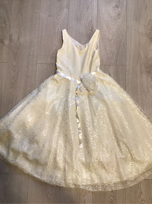 Платье нарядное