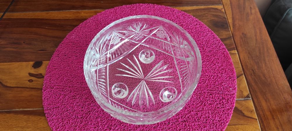 Sprzedam salaterke kryształową