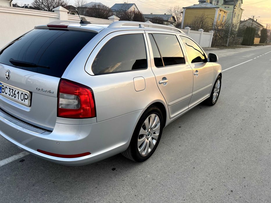Skoda Octavia 2010 VIN TMBUH61Z8B2056978 фото оголошення 8 з 24