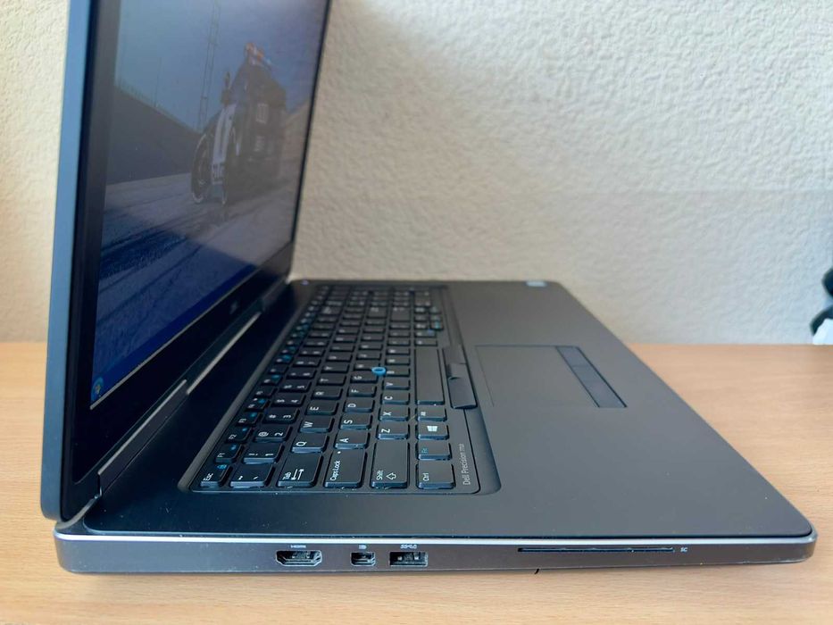 Ігри,3D/Монтаж Dell 7710 17.3"FHD IPS i7-6820HQ/16GB/512SSD/M3000 4GB