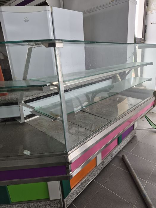 Vitrine refrigerada para exposição