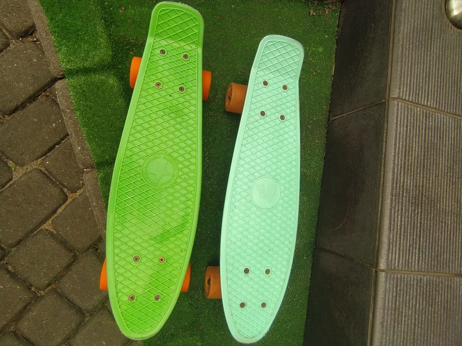 Sprzedam dwie deskorolki " fiszka,"