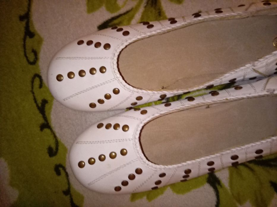 Продам жіночі  туфлі