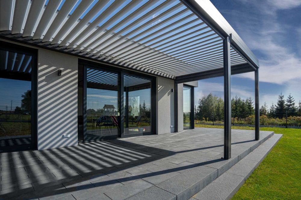 Pergola aluminiowa na wymiar – dopasowana do Twojego tarasu