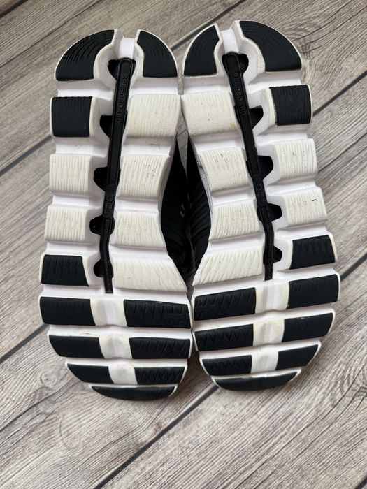 Кросівки On Cloudswift  42p. 27см