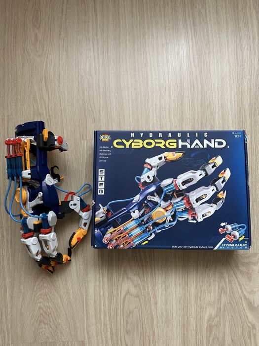 Роботизированая рука Cyborg hand