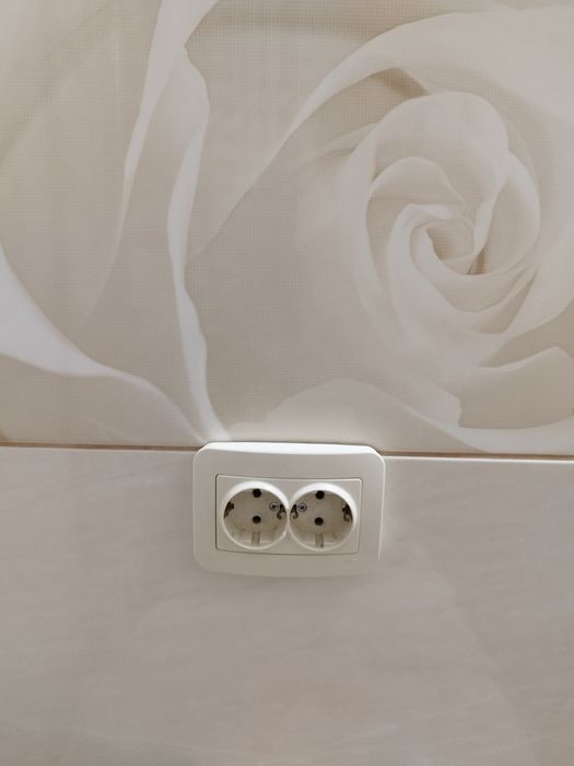 Розетки  100 грн