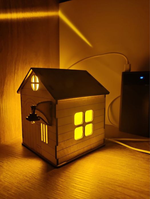 Нічник будинок