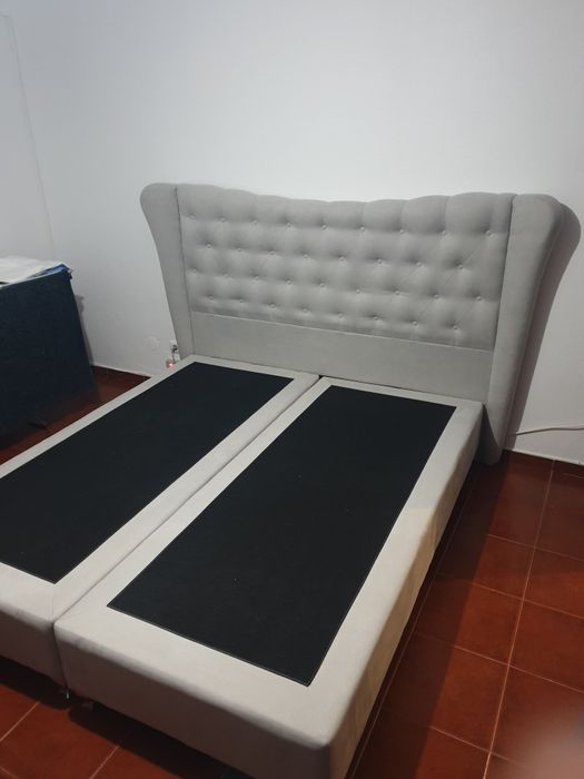 Cama de Casal Em Perfeito estado