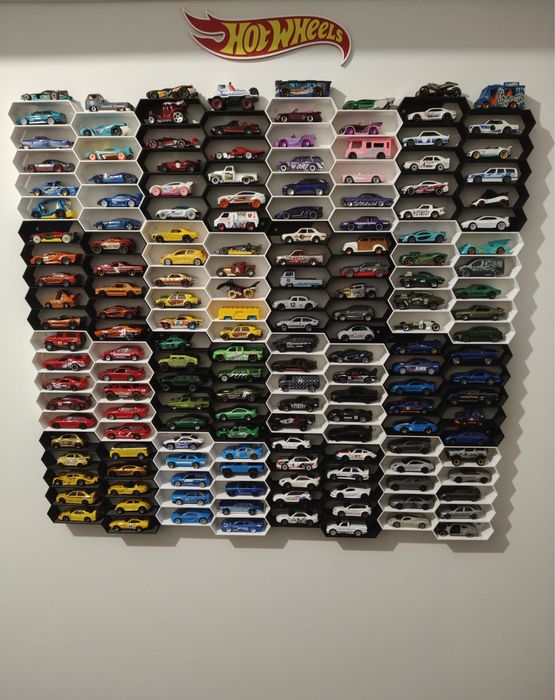 Uchwyt scienny na samochodziki Hot Wheels