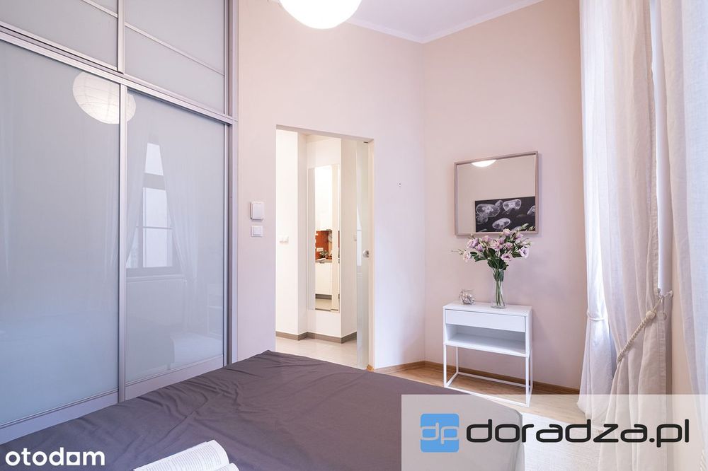 2 pokoje / 50m2 / winda /RYNEK / ul.Odrzańska / CENTRUM
