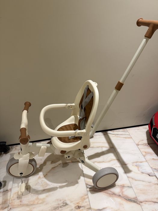 Triciclo de criança EVOL
